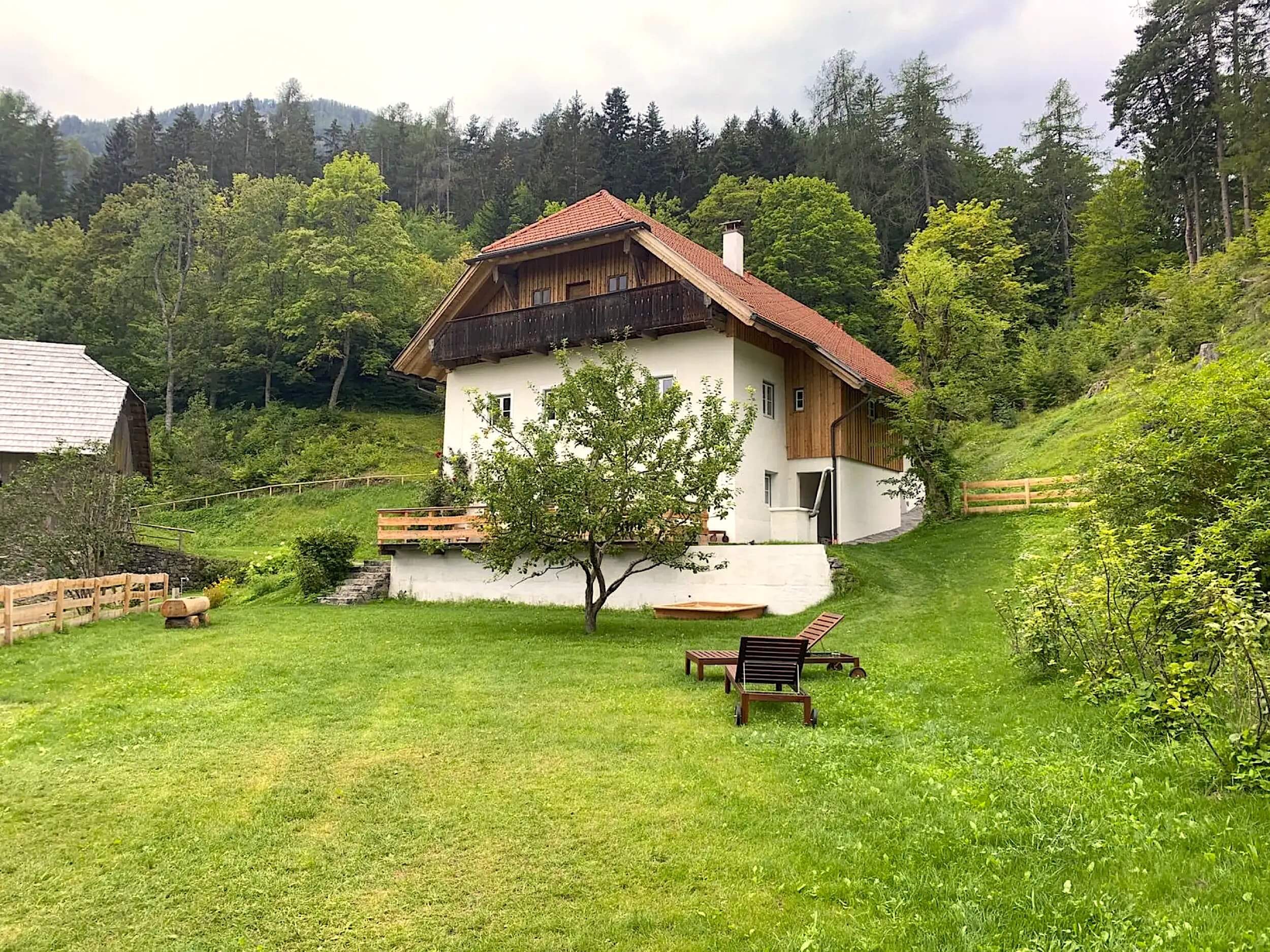 Aussen Blick vom Garten