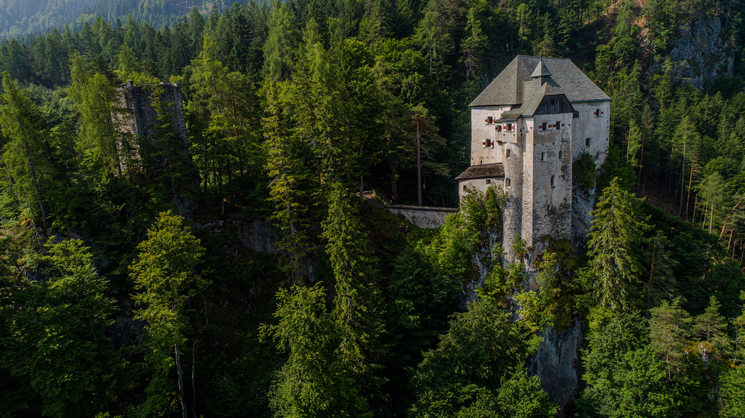 Schloss Stein Drautal Aussenansicht des Schlosses 23