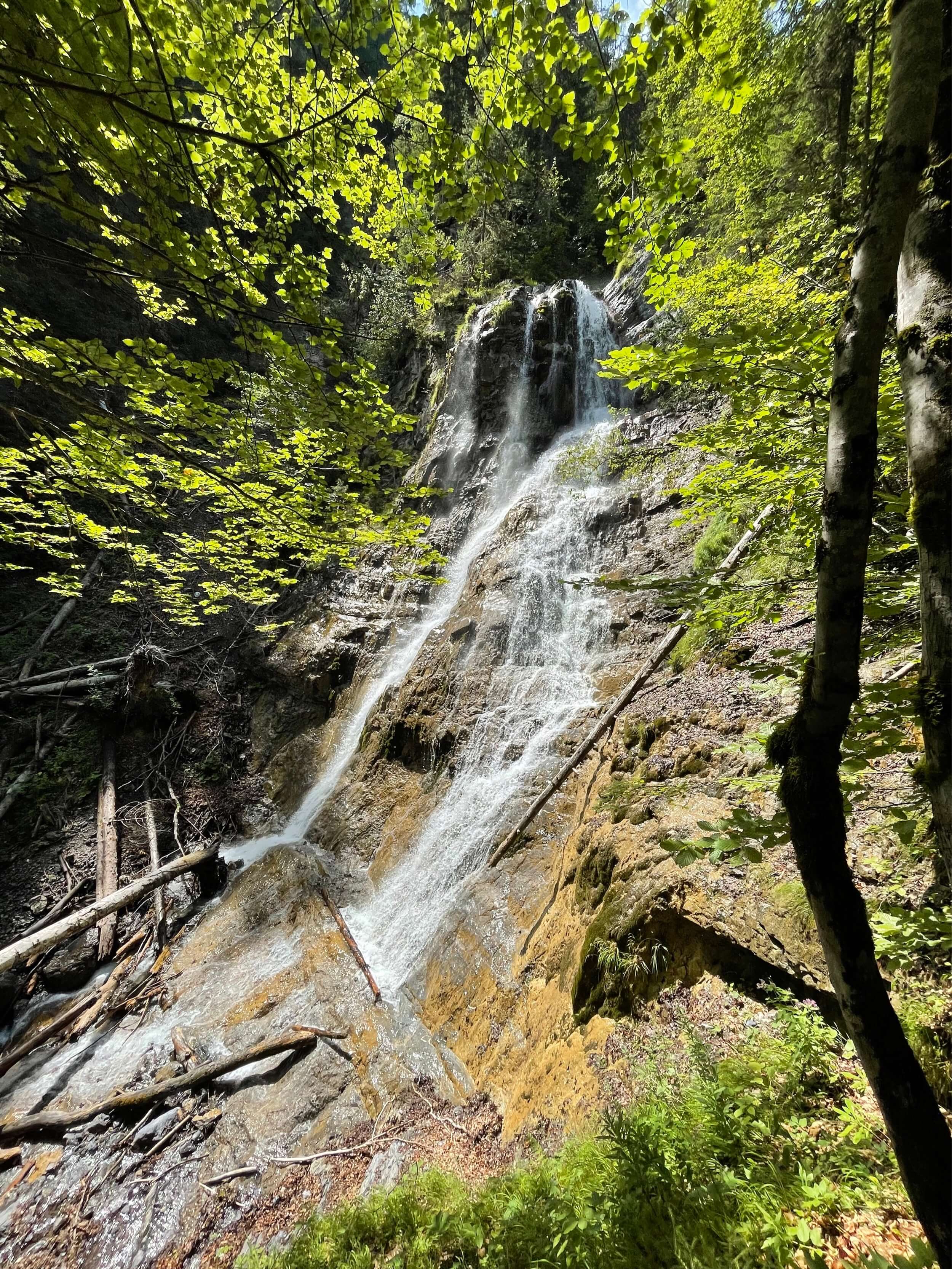 Schloss-Stein-Drautal-Gegend_Wasserfall