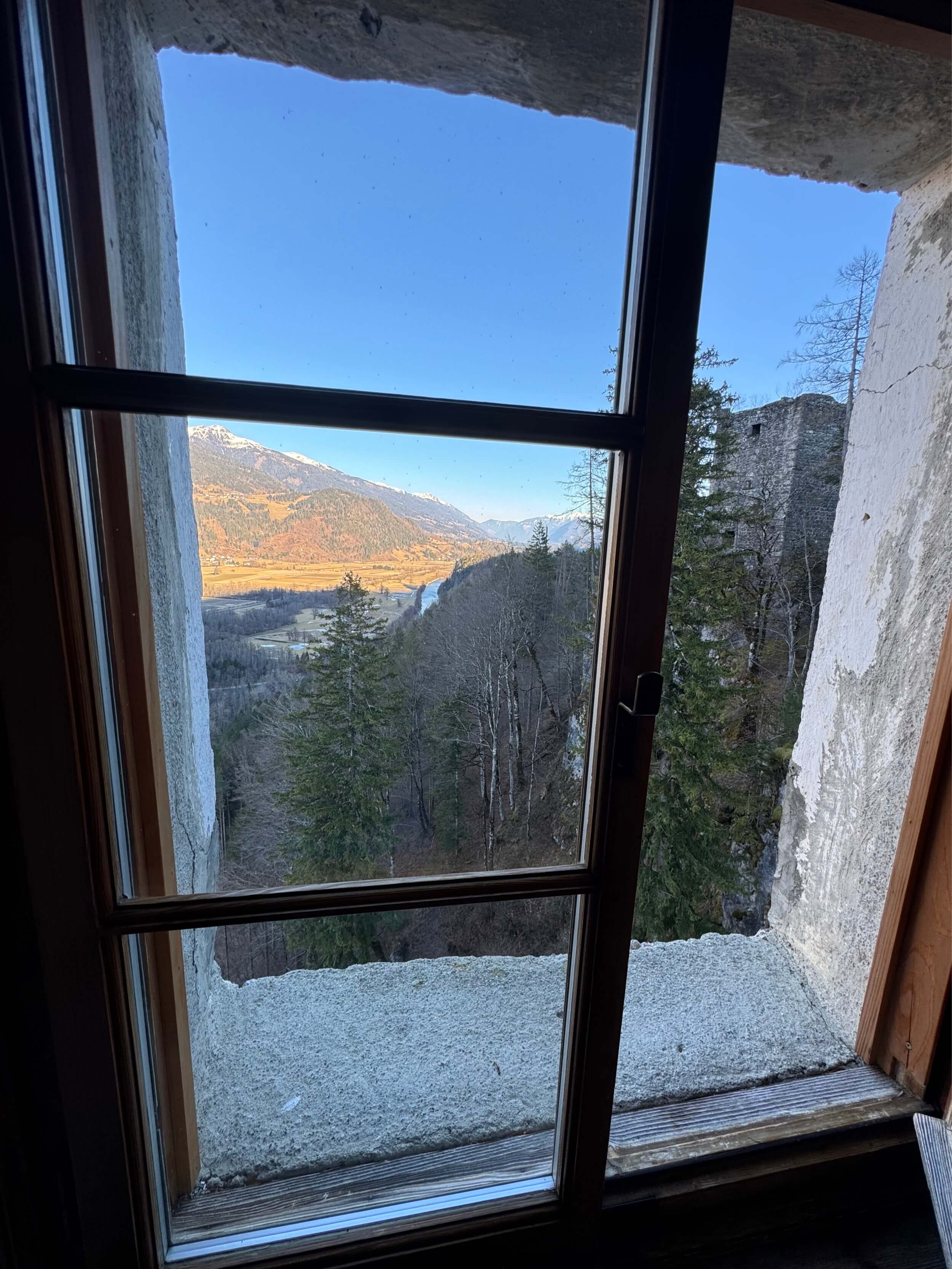 Schloss-Stein-Drautal-Kueche-Ausblick