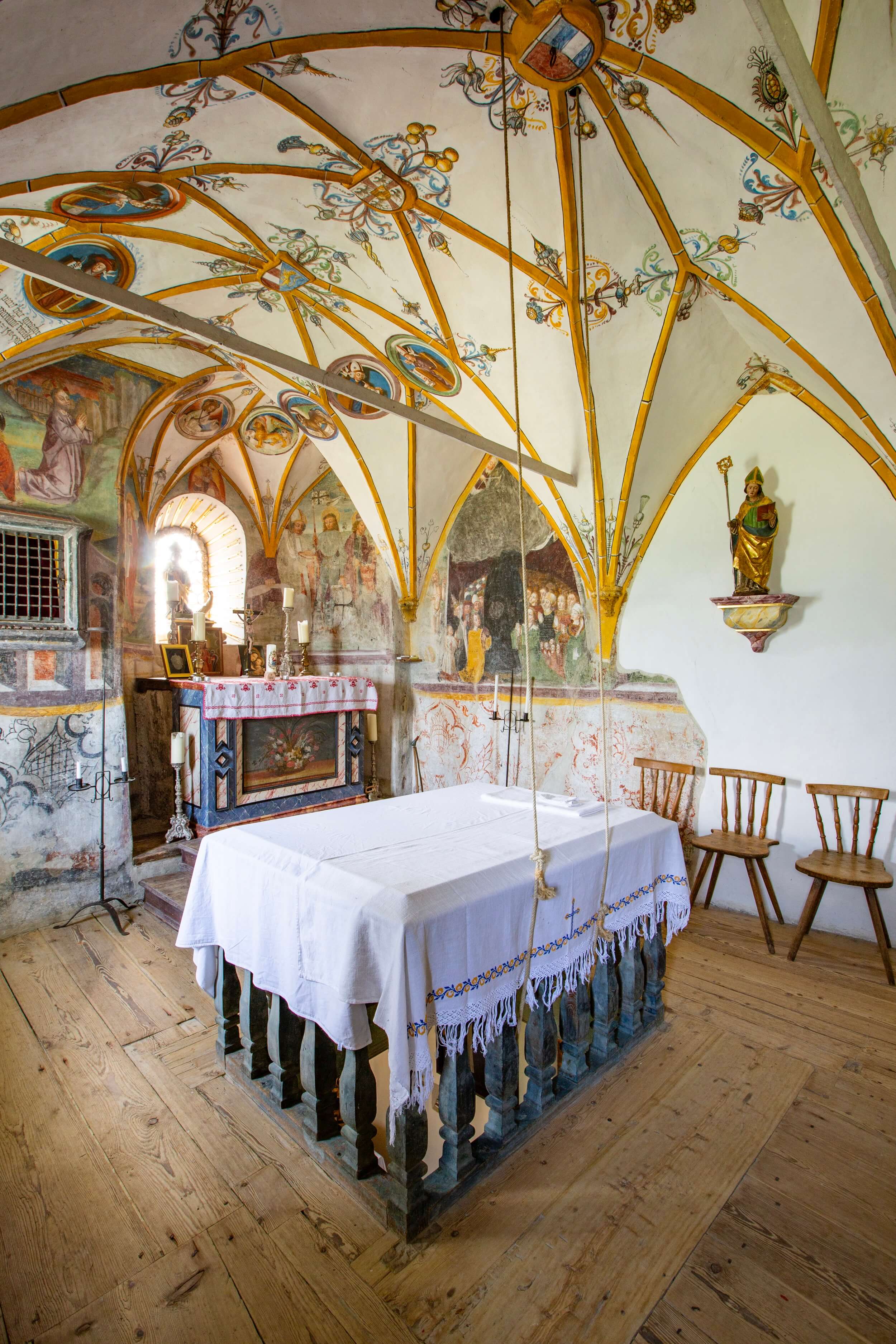 Schloss-Stein-Kapelle-Altar-6